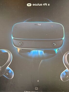 Oculus Rift S VR Headset — Black with Blue Accent Lighting